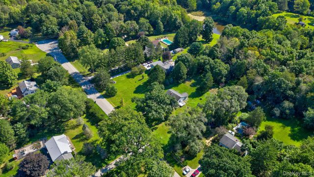6 White Oak Terrace, Campbell Hall, NY 10916