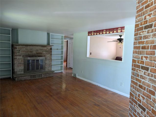 6 White Oak Terrace, Campbell Hall, NY 10916