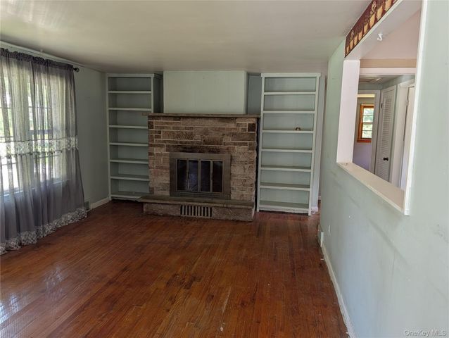 6 White Oak Terrace, Campbell Hall, NY 10916