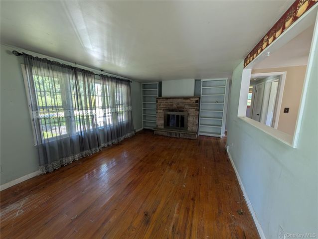 6 White Oak Terrace, Campbell Hall, NY 10916