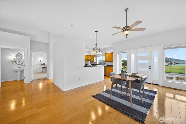 5208 Doon Way, Anacortes, WA 98221