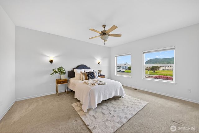 5208 Doon Way, Anacortes, WA 98221