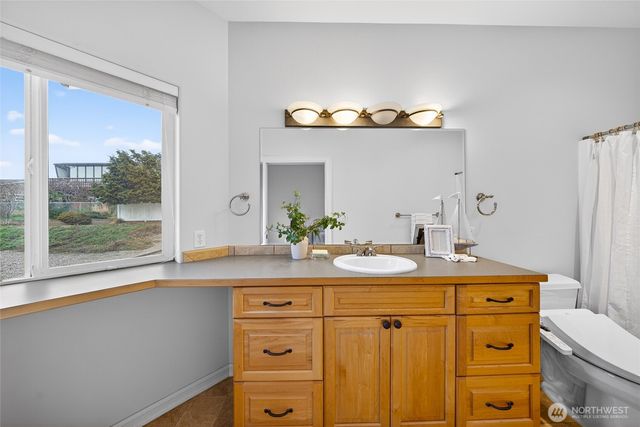 5208 Doon Way, Anacortes, WA 98221