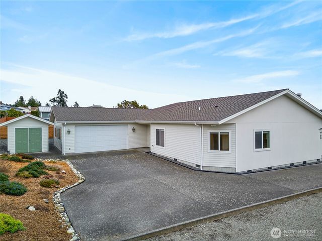 5208 Doon Way, Anacortes, WA 98221