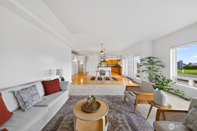 5208 Doon Way, Anacortes, WA 98221