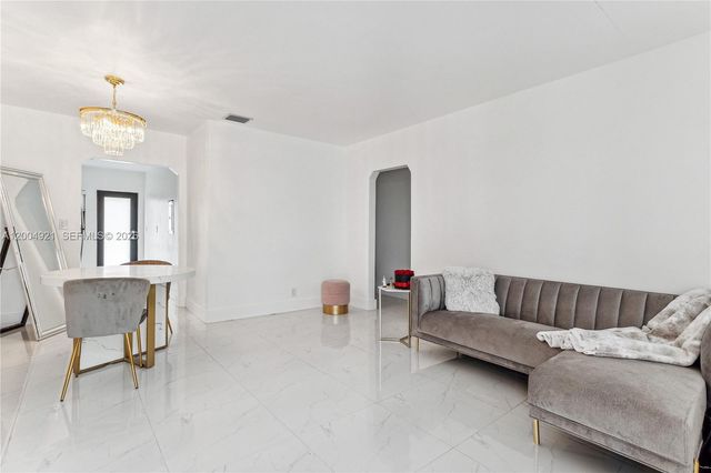 705 83rd St 3, Miami Beach, FL 33141
