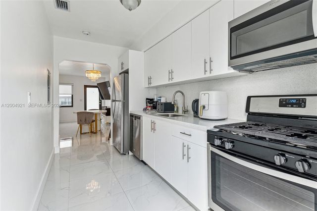 705 83rd St 3, Miami Beach, FL 33141