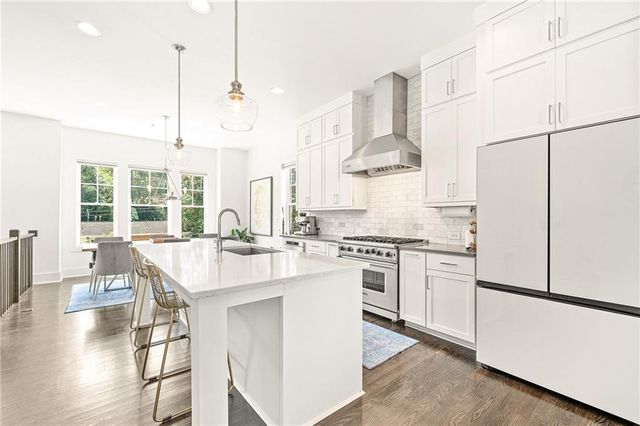 1801 Huntington Hills NW Lane, Atlanta, GA 30309