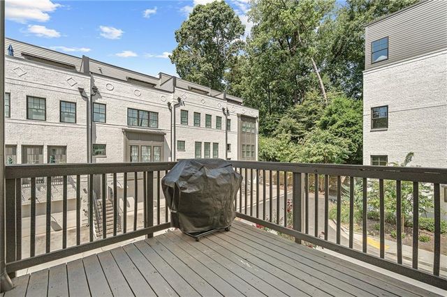 1801 Huntington Hills NW Lane, Atlanta, GA 30309