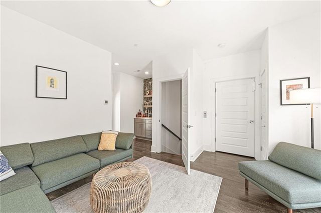 1801 Huntington Hills NW Lane, Atlanta, GA 30309