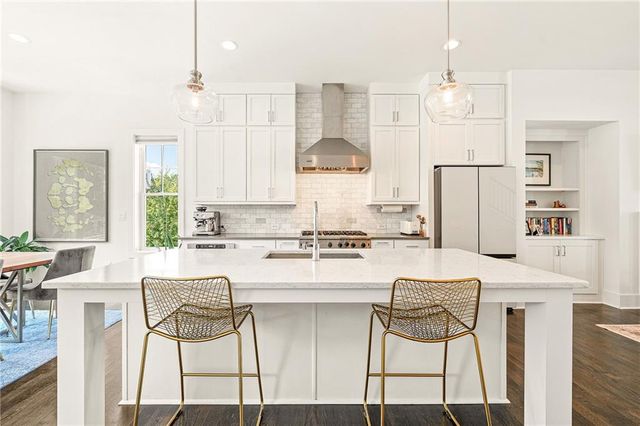 1801 Huntington Hills NW Lane, Atlanta, GA 30309