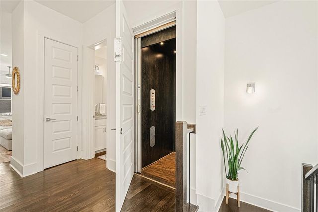 1801 Huntington Hills NW Lane, Atlanta, GA 30309