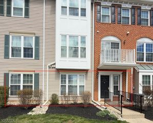 3702 Riddle Ct, Bridgewater Twp., NJ 08807