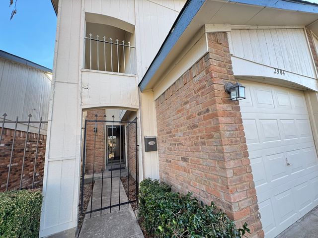 2904 Southern Cross Drive, Garland, TX 75044