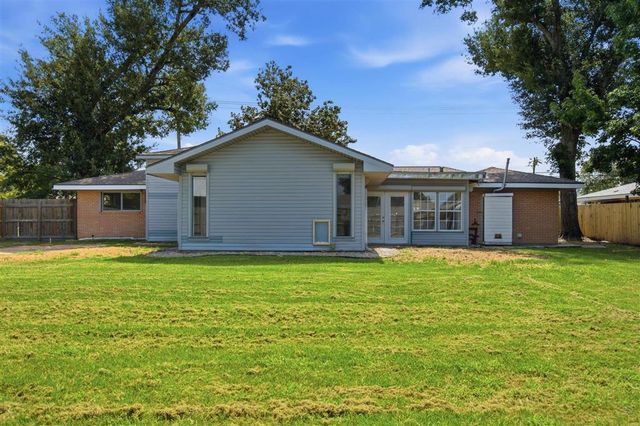 4000 Ernest Street, Lake Charles, LA 70605