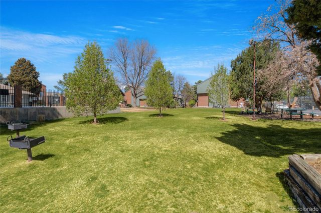 3696 S Depew Street 303, Lakewood, CO 80235