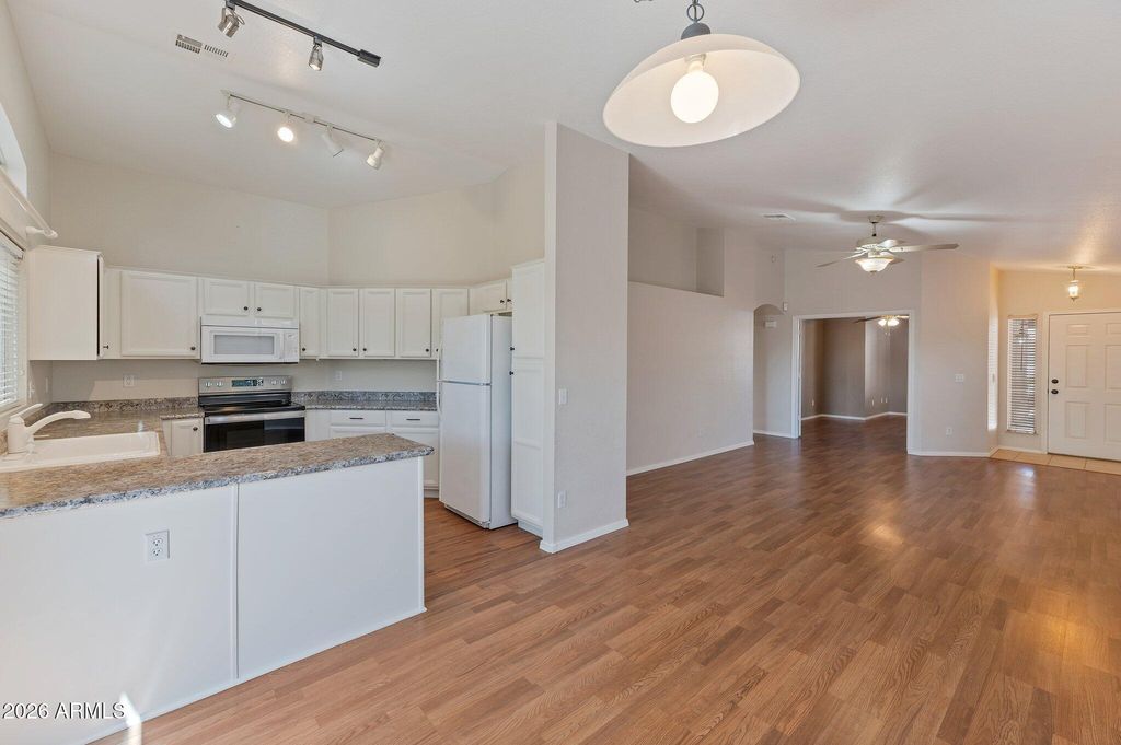 4911 W Wikieup Lane, Glendale, AZ 85308 — photo 4