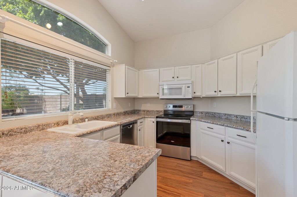 4911 W Wikieup Lane, Glendale, AZ 85308 — photo 5