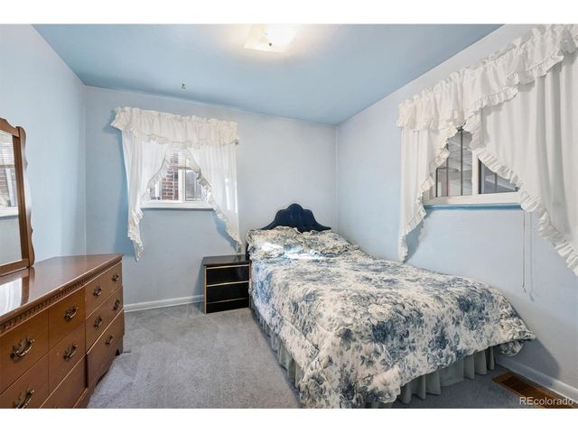 2651 Albion St, Denver, CO 80207