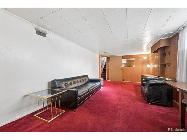 2651 Albion St, Denver, CO 80207