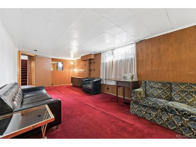 2651 Albion St, Denver, CO 80207