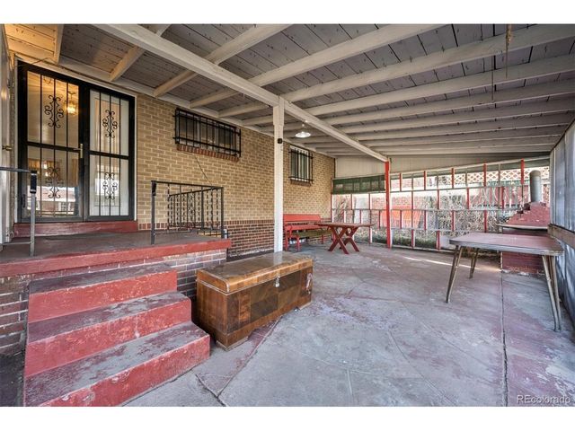 2651 Albion St, Denver, CO 80207