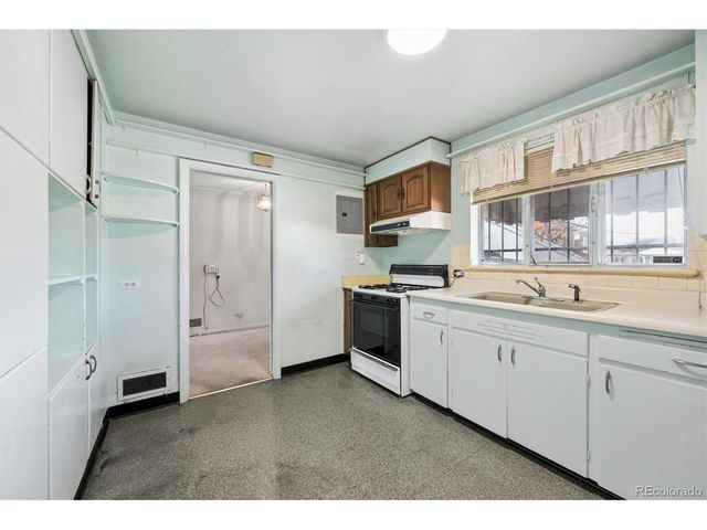 2651 Albion St, Denver, CO 80207