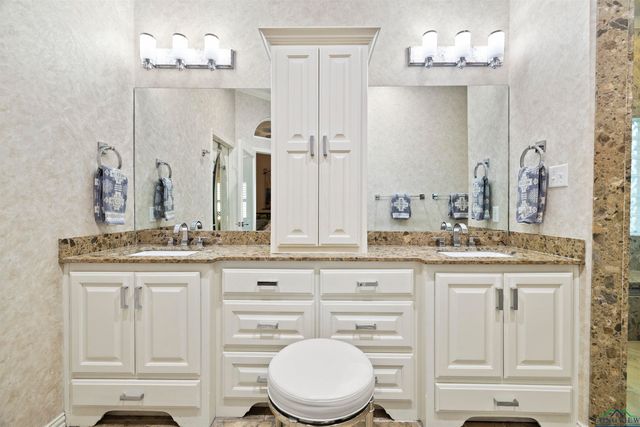 800 Trenton Court, Longview, TX 75601