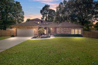 800 Trenton Court, Longview, TX 75601