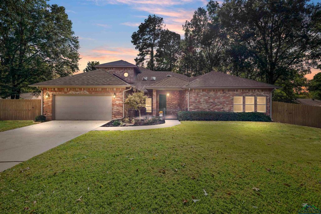 800 Trenton Court, Longview, TX 75601