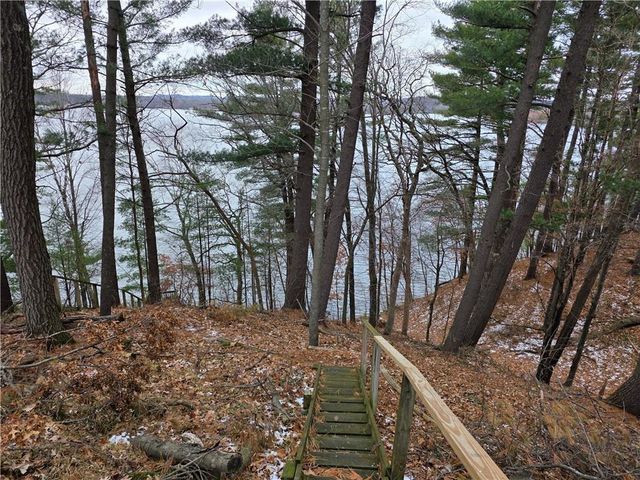 2915 Plum Tree Circle, Menomonie, WI 54751