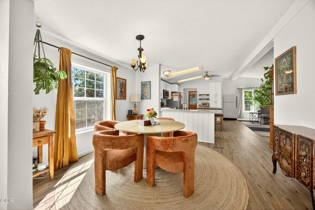 6577 Adams Road, Talent, OR 97540