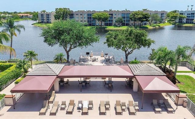 7478 Granville Drive 406, Tamarac, FL 33321