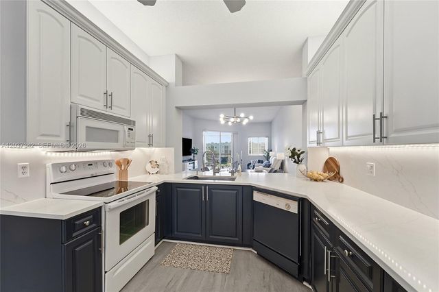 7478 Granville Drive 406, Tamarac, FL 33321