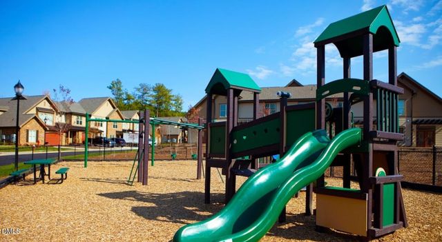 100 Ginkgo Trail Fordham, Chapel Hill, NC 27516