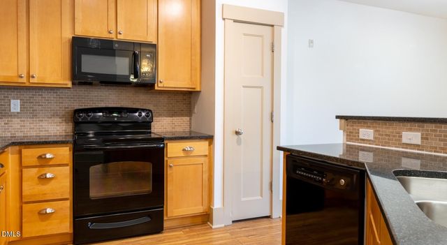 100 Ginkgo Trail Fordham, Chapel Hill, NC 27516