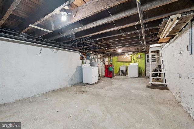 1008 E 18TH ST, Chester, PA 19013