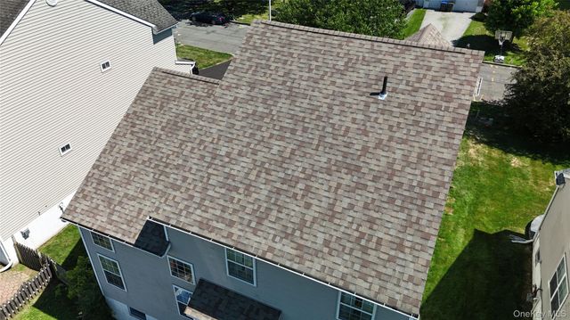 16 McLaughlin Way, Washingtonville, NY 10992