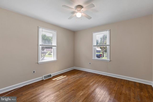 302 S CLIFTON AVE, Wilmington, DE 19805