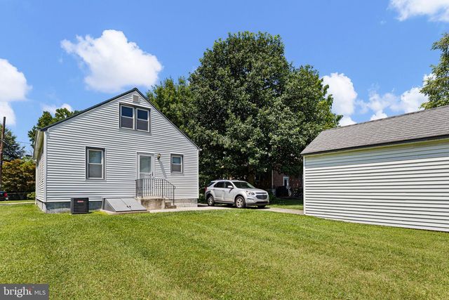 302 S CLIFTON AVE, Wilmington, DE 19805