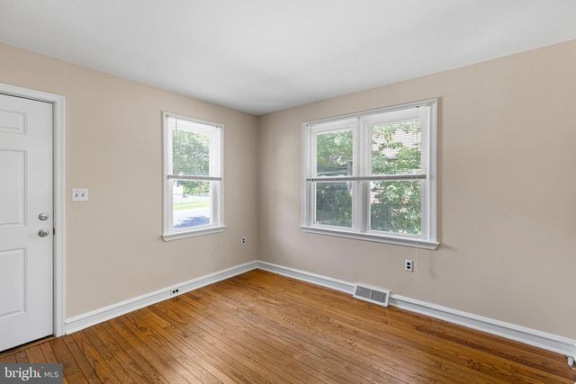 302 S CLIFTON AVE, Wilmington, DE 19805