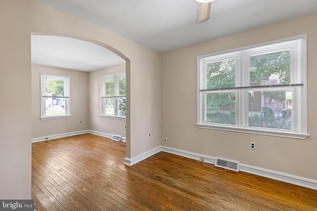 302 S CLIFTON AVE, Wilmington, DE 19805