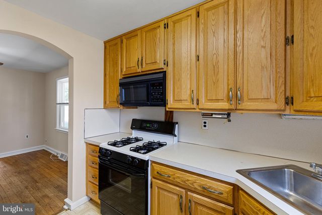 302 S CLIFTON AVE, Wilmington, DE 19805