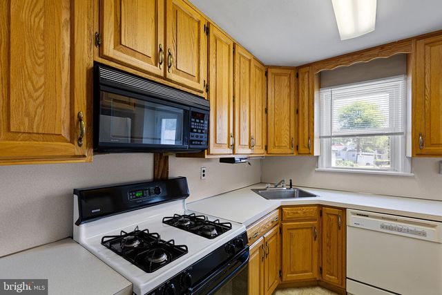 302 S CLIFTON AVE, Wilmington, DE 19805