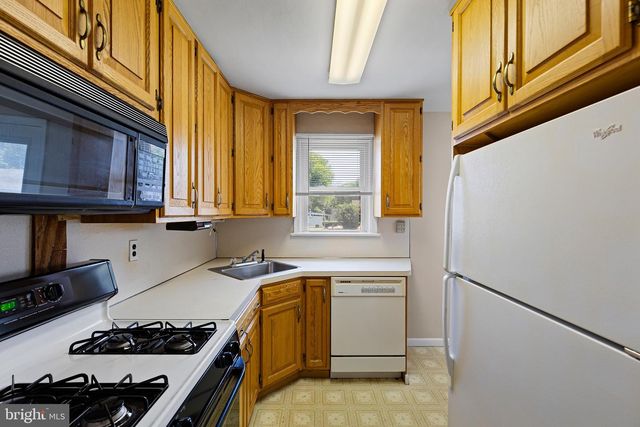302 S CLIFTON AVE, Wilmington, DE 19805