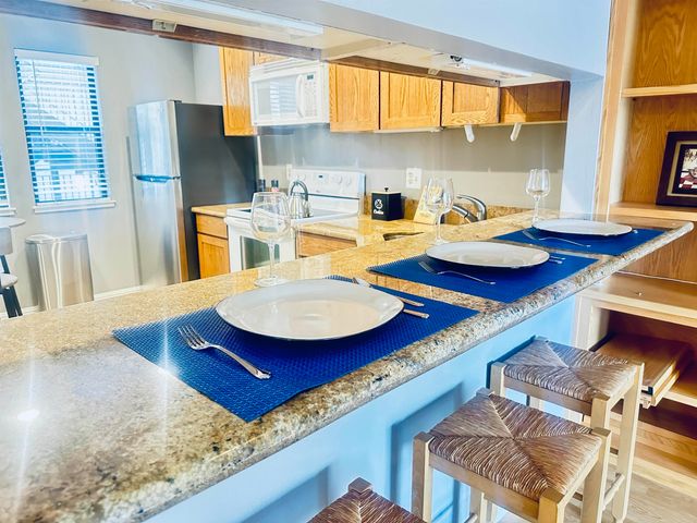 320 N Villa Way, Walnut Creek, CA 94595