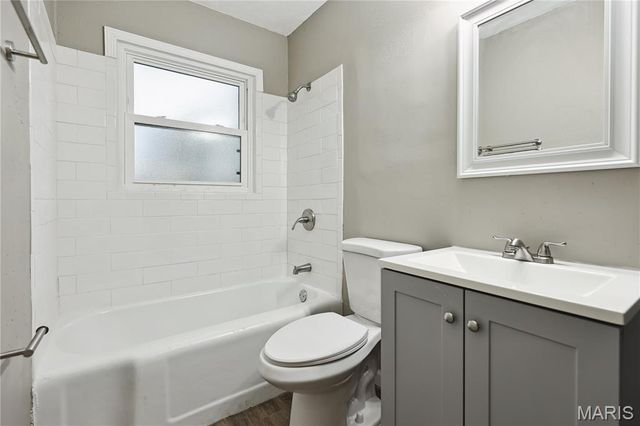 12019 Krenning Lane, St Louis, MO 63138