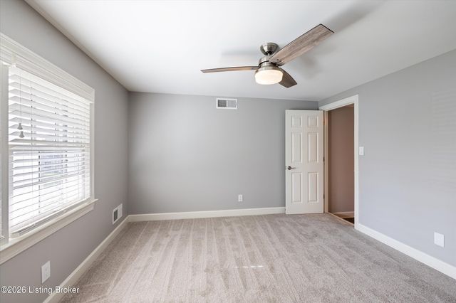 5509 Apache Rd, Louisville, KY 40207