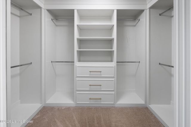 5509 Apache Rd, Louisville, KY 40207