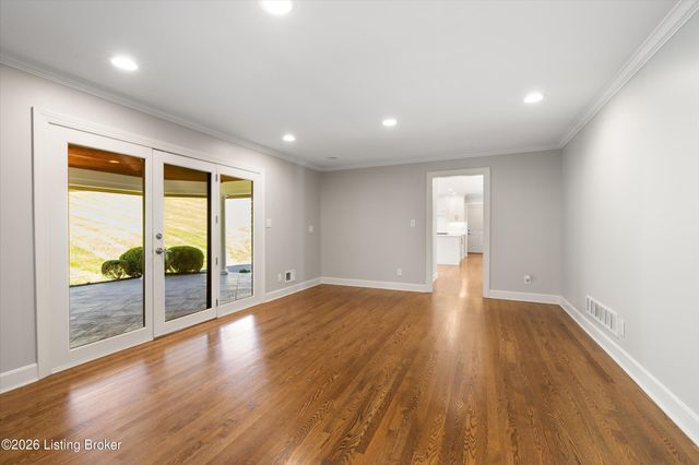 5509 Apache Rd, Louisville, KY 40207